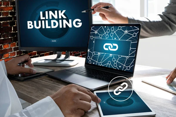 The Ultimate Guide to Mastering Link Building in 2024